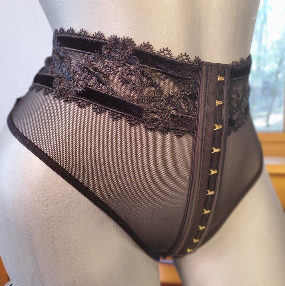 LUXE VS L Velvet Trim Mid-Rise Cheeky Panty